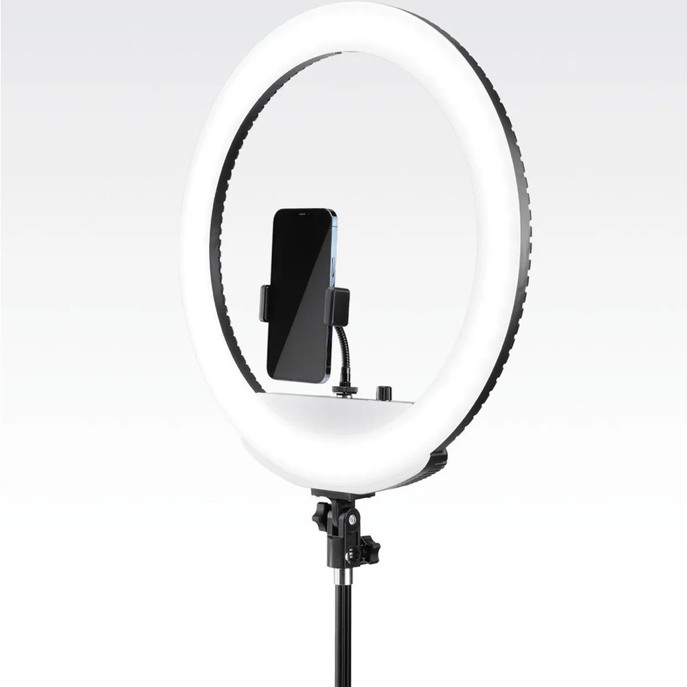 18” Neewer ring light